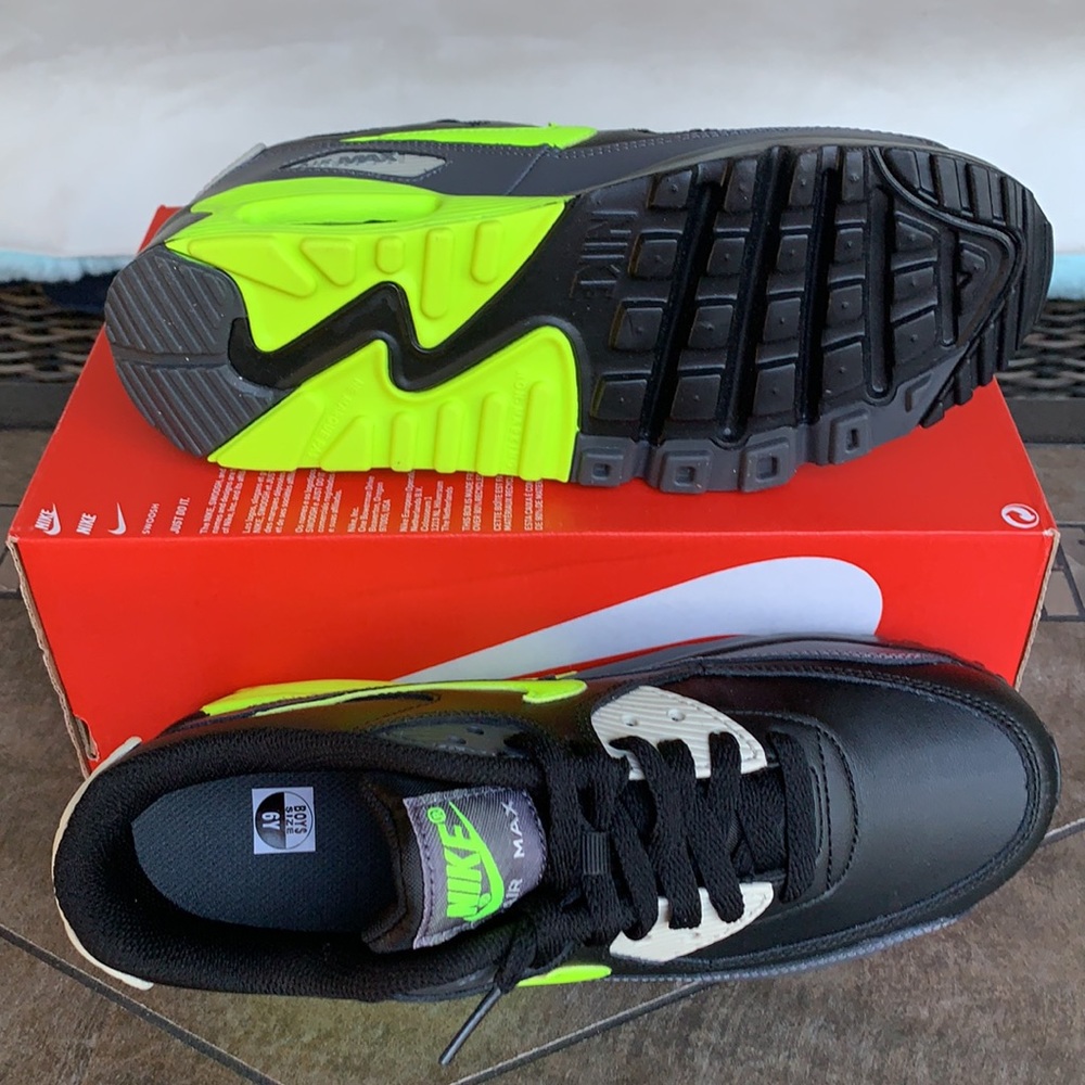 NIKE AIR MAX 90 LTR WMNS - Picture 5 of 14